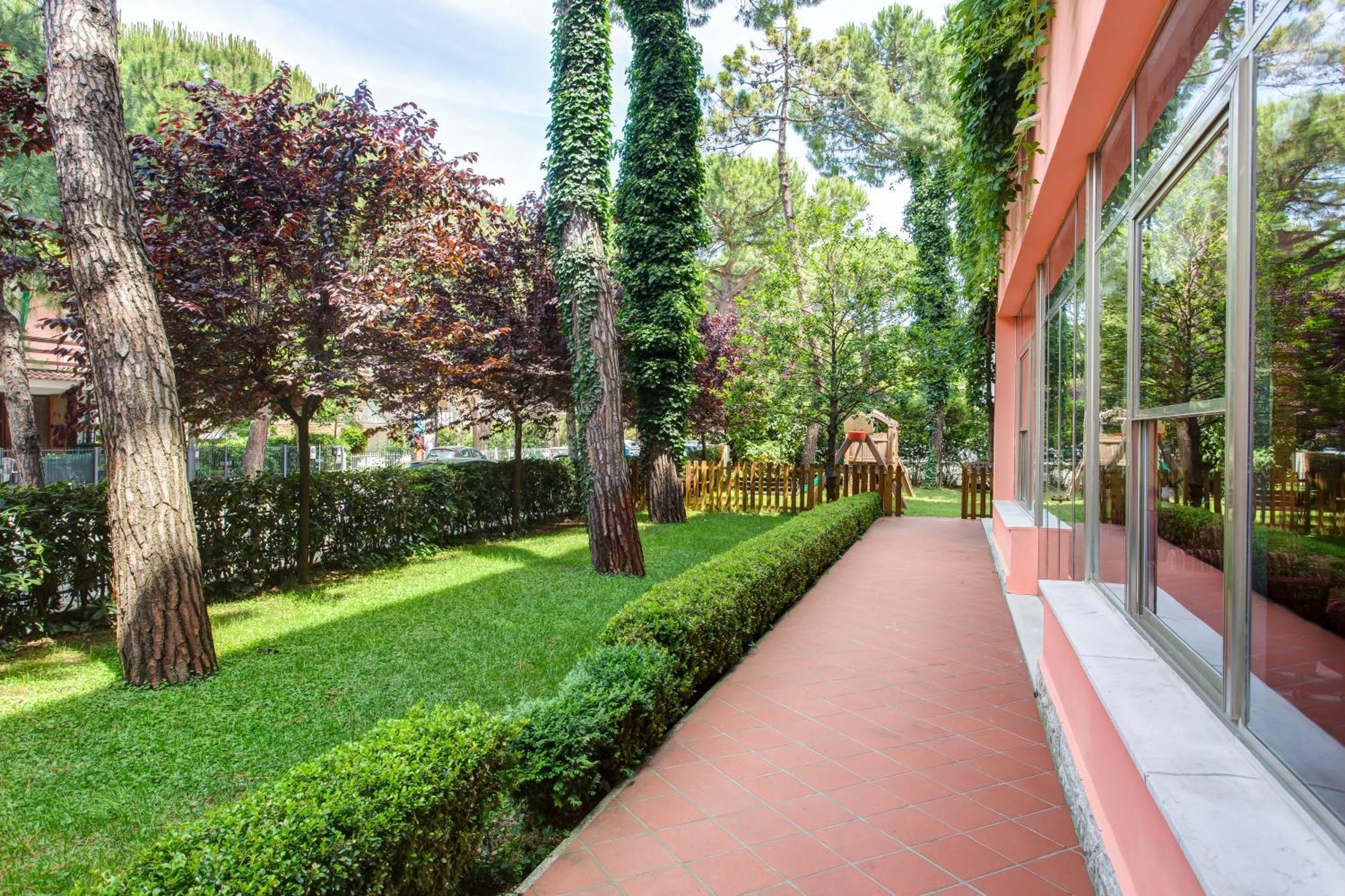Hotel Meeting Cesena Bagian luar foto